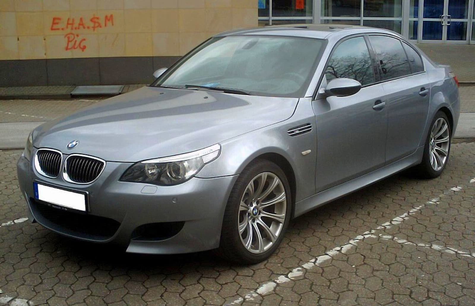 BMW M5 (E60) factory profile