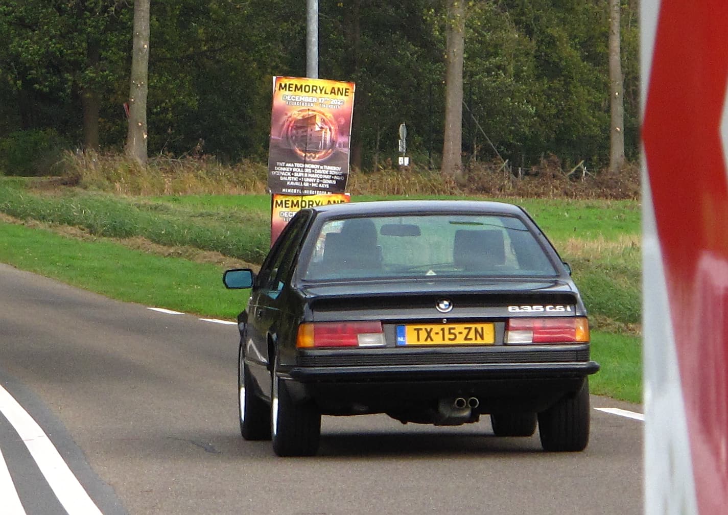 BMW 635CSi (E24) factory profile