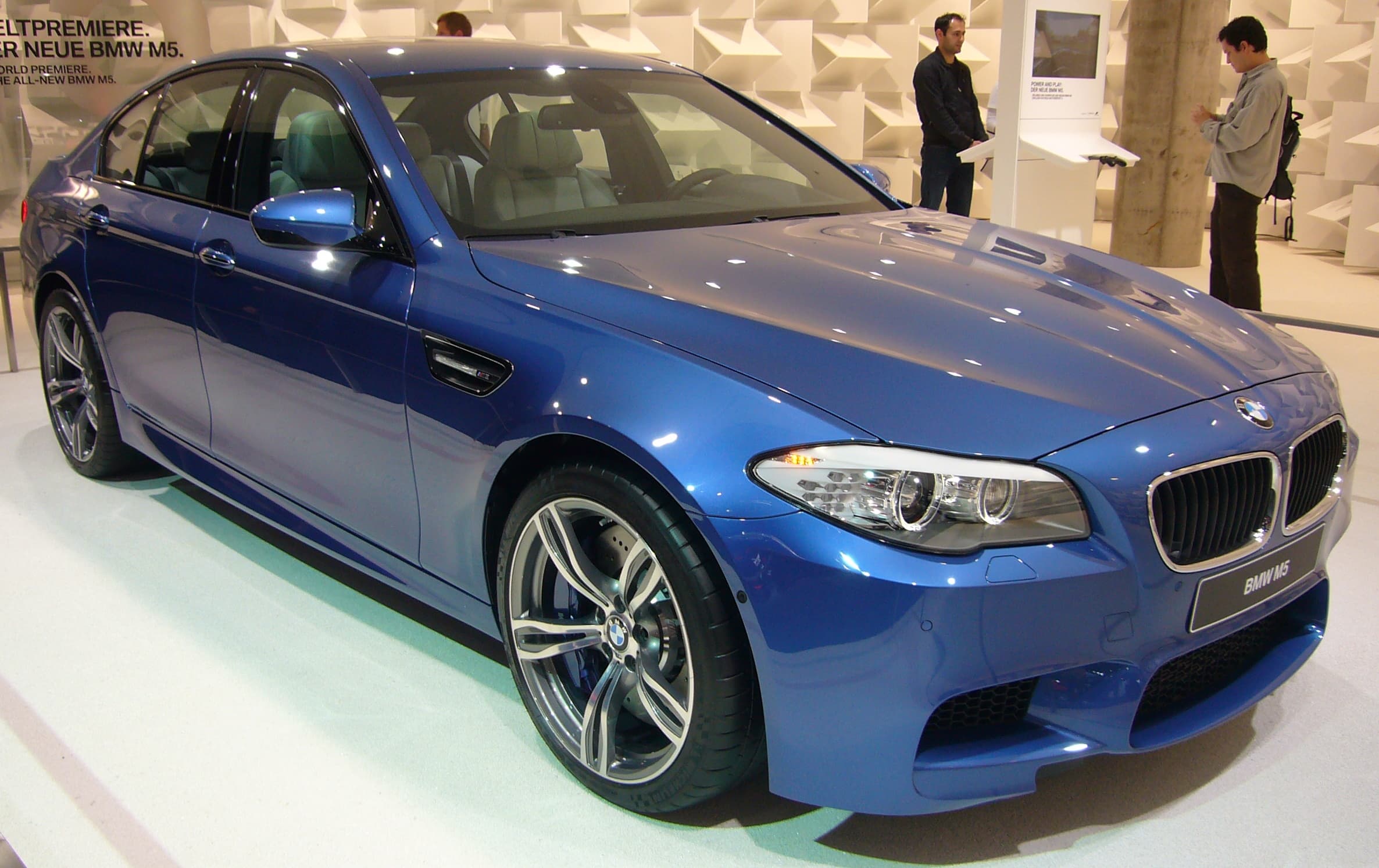BMW M5 (F10) factory profile