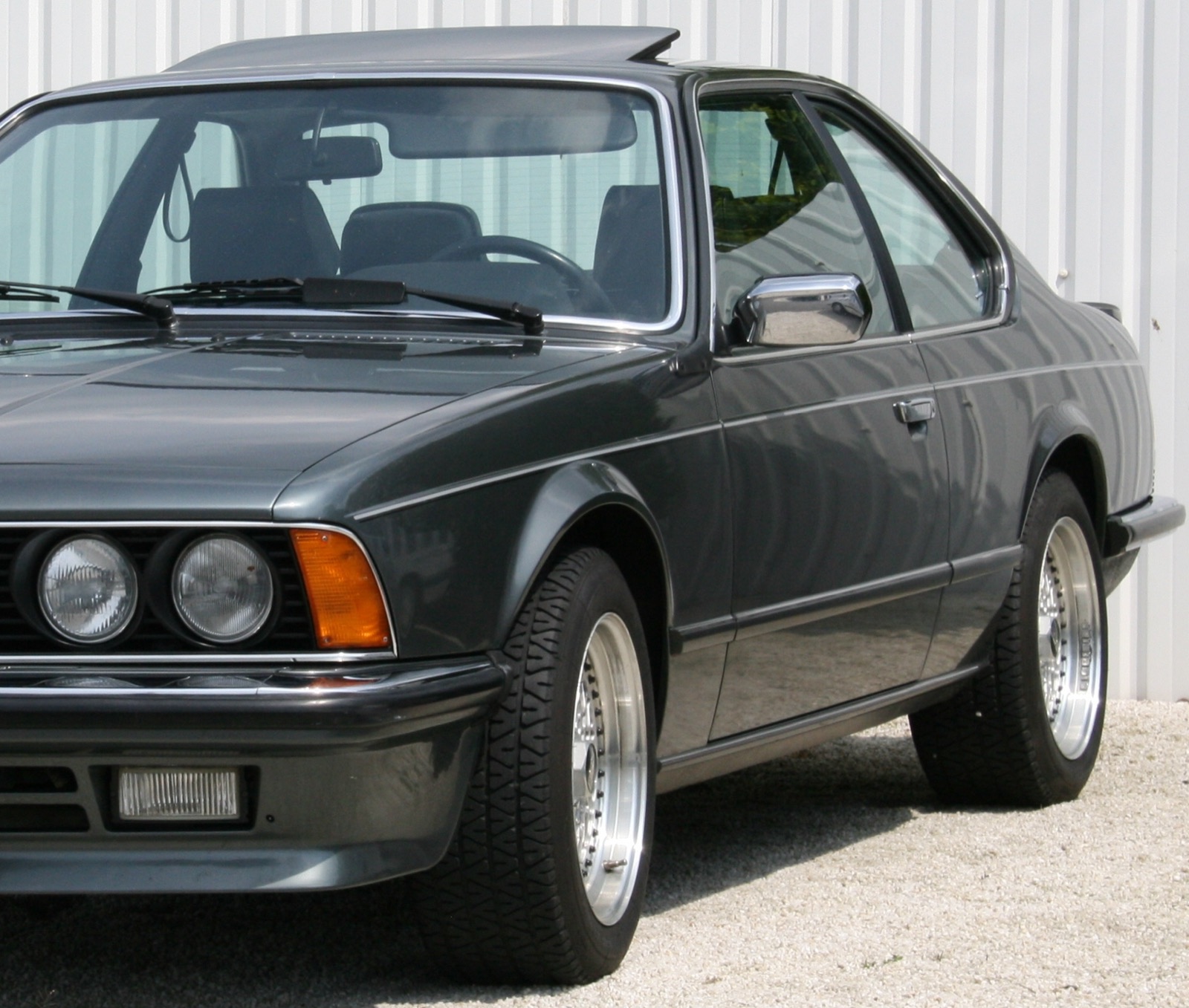 BMW 635CSi rear three-quarter