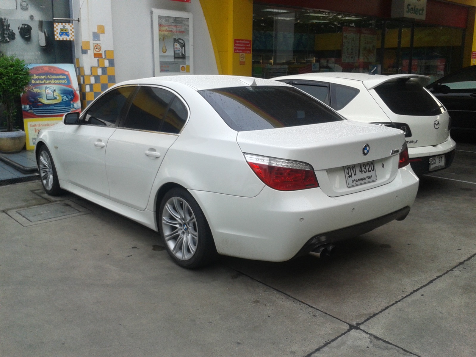 BMW E60 M5 rear three-quarter
