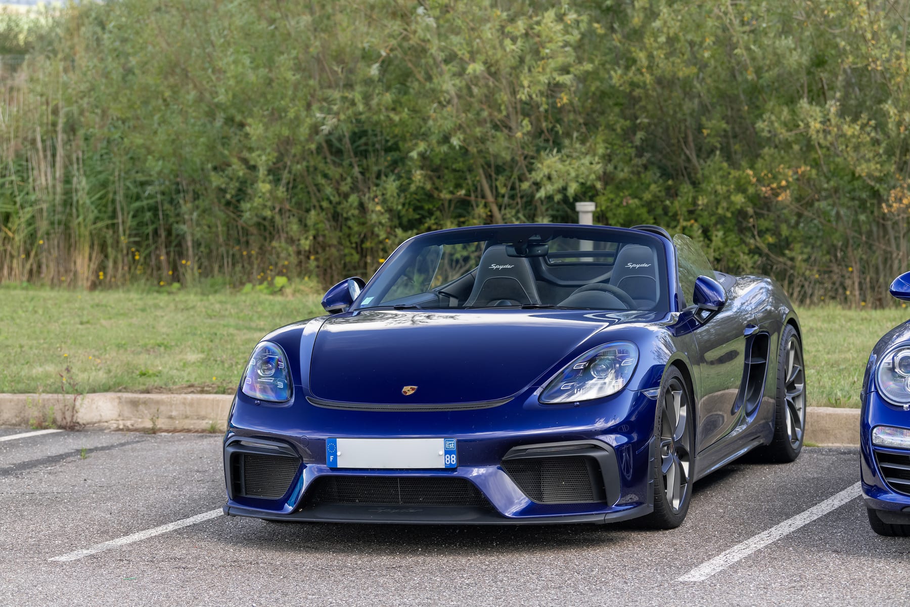 Porsche 718 Spyder rear deck and stance detail