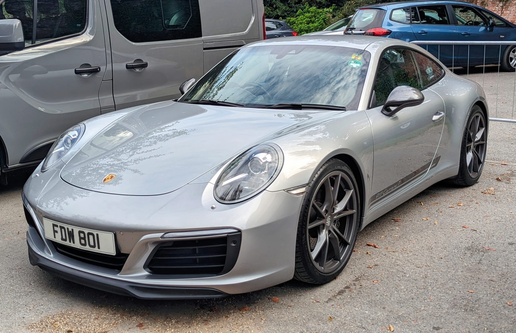 Porsche 991 Carrera T coupe profile