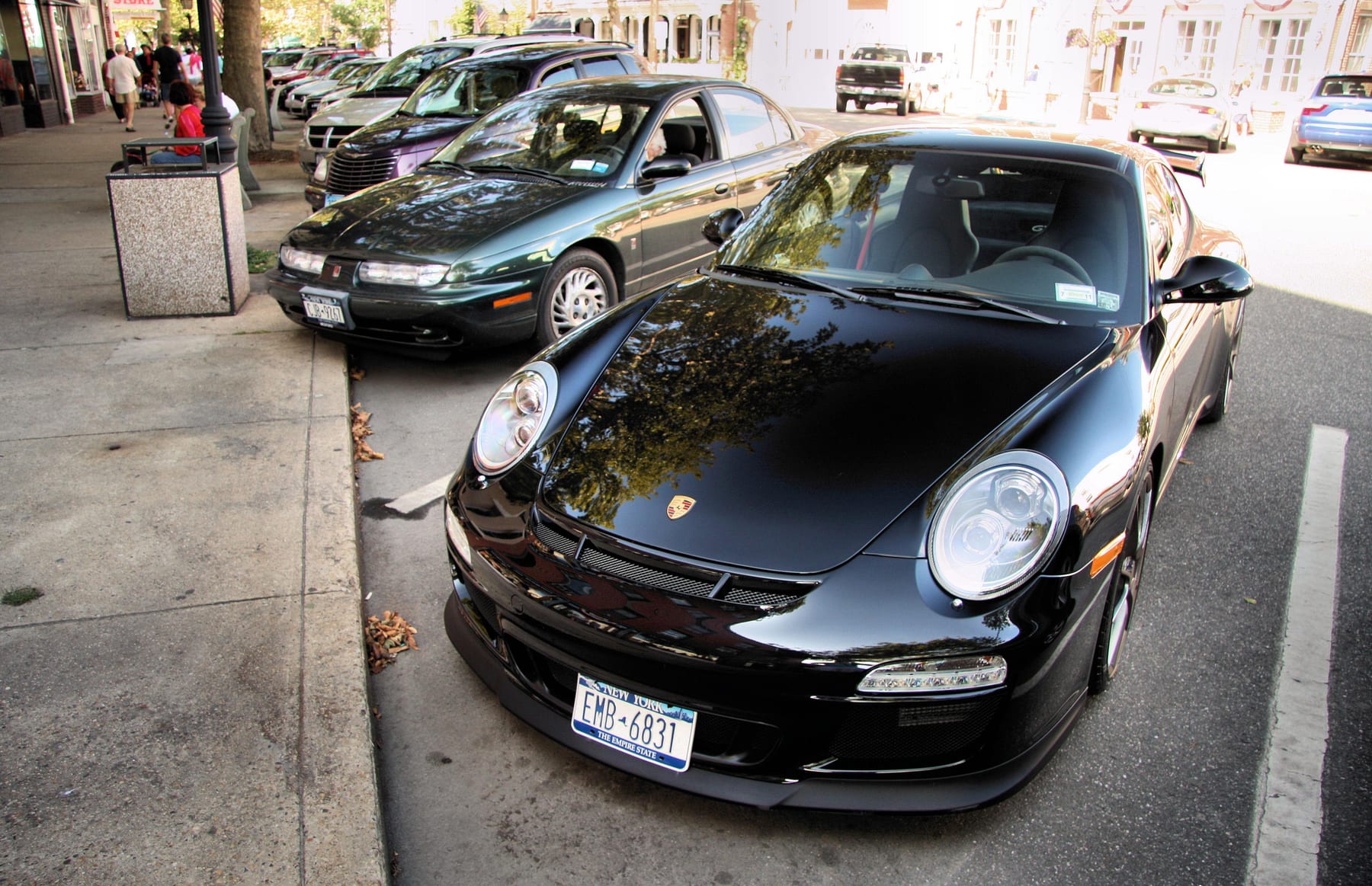 Porsche 997 GT3 front bumper and wheel detail