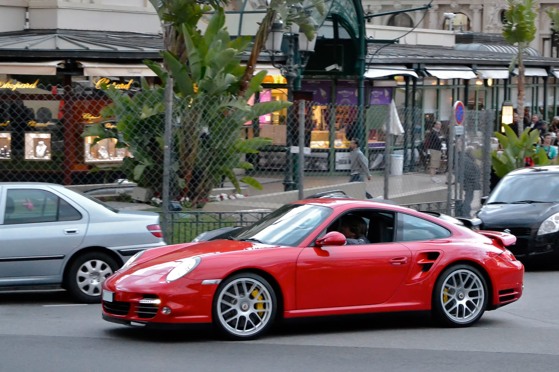 Porsche 997 Turbo front three-quarter