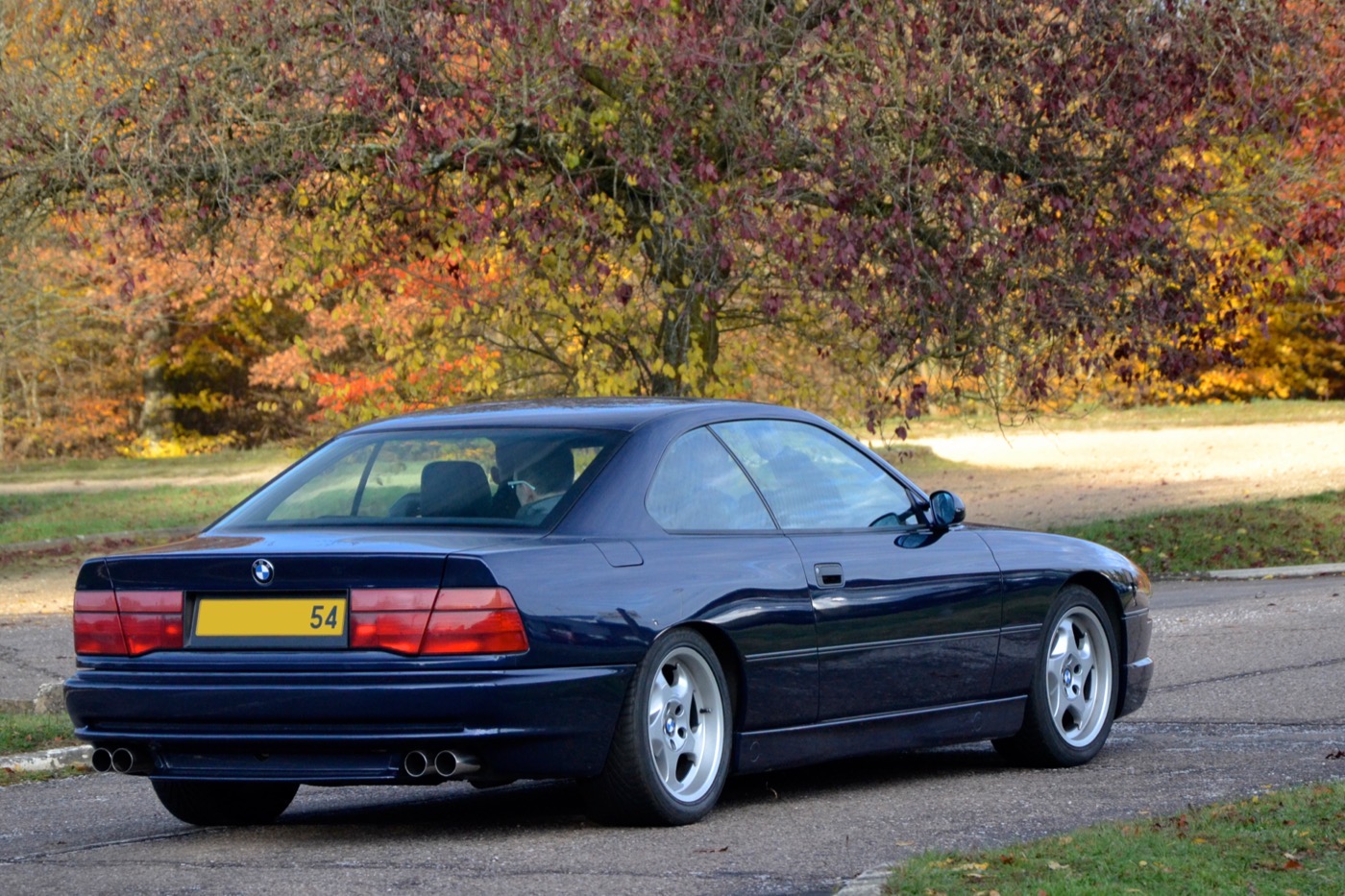 BMW 850 (E31)