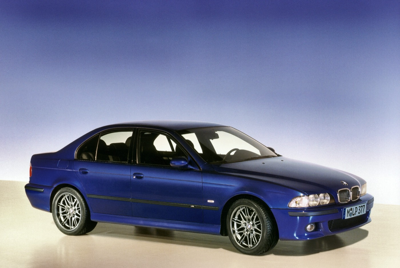 BMW M5 (E39)