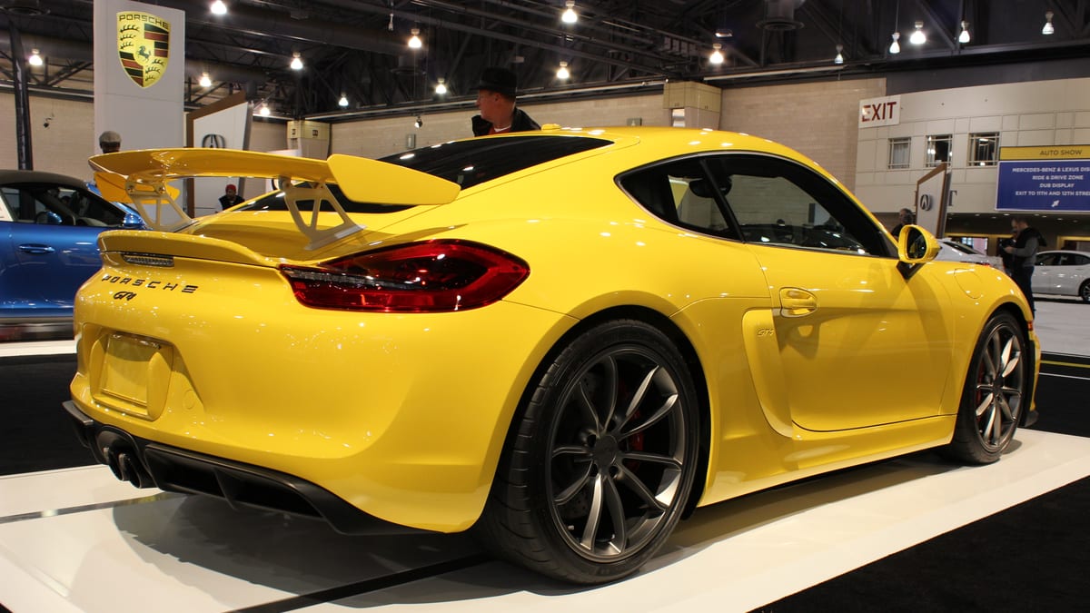 Porsche 981 Cayman GT4