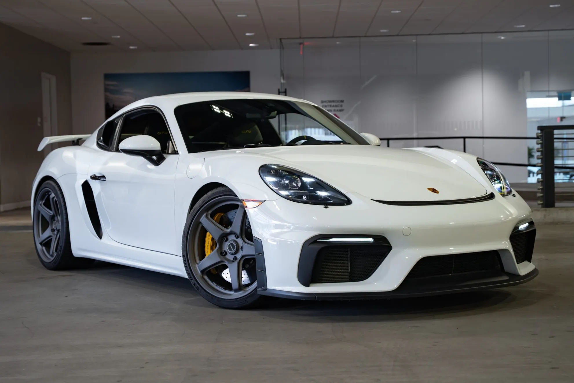 2022 Porsche 718 Cayman GT4 DeMan 4.5L 6-Speed