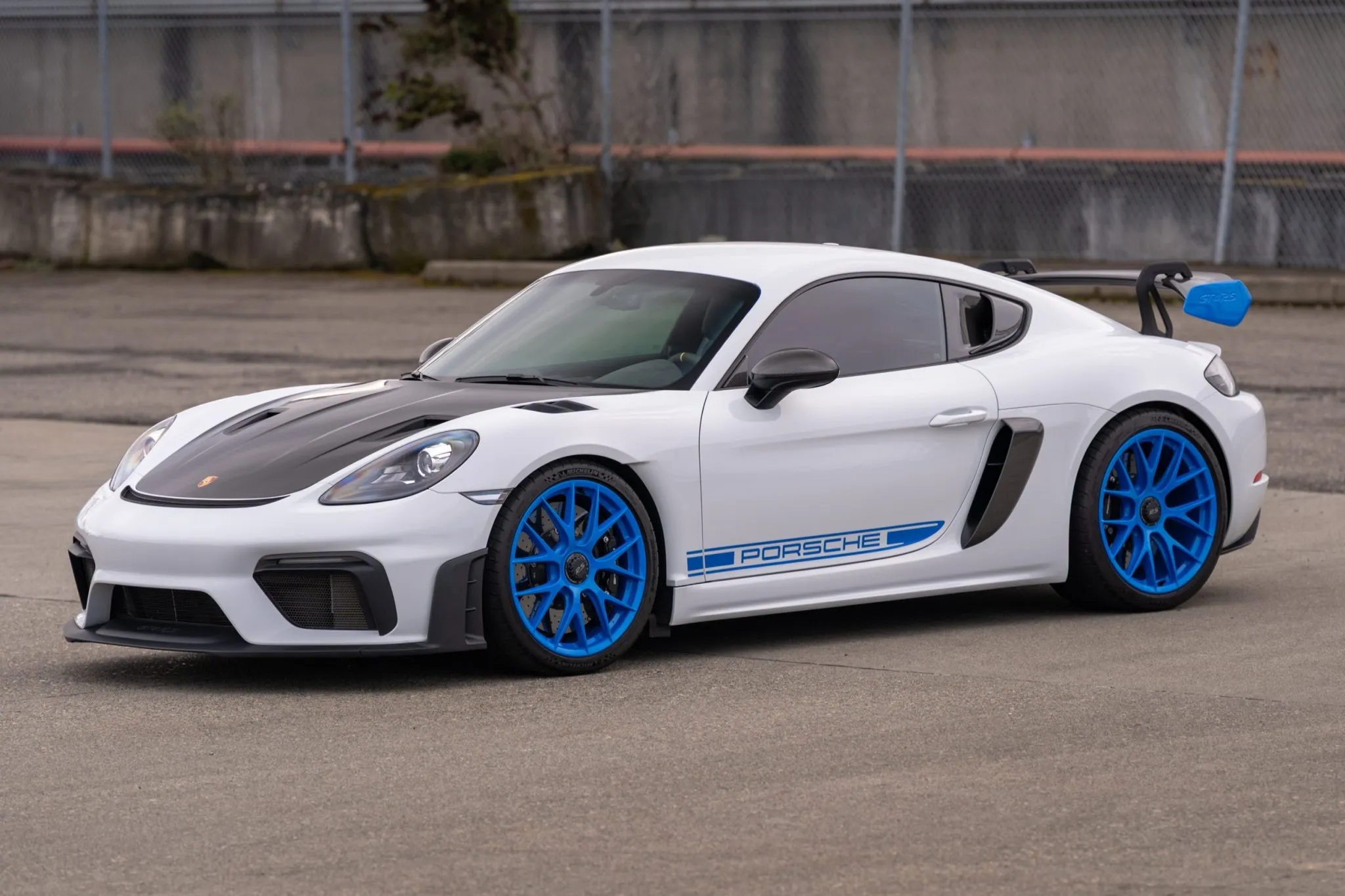 2023 Porsche 718 Cayman GT4 RS Weissach