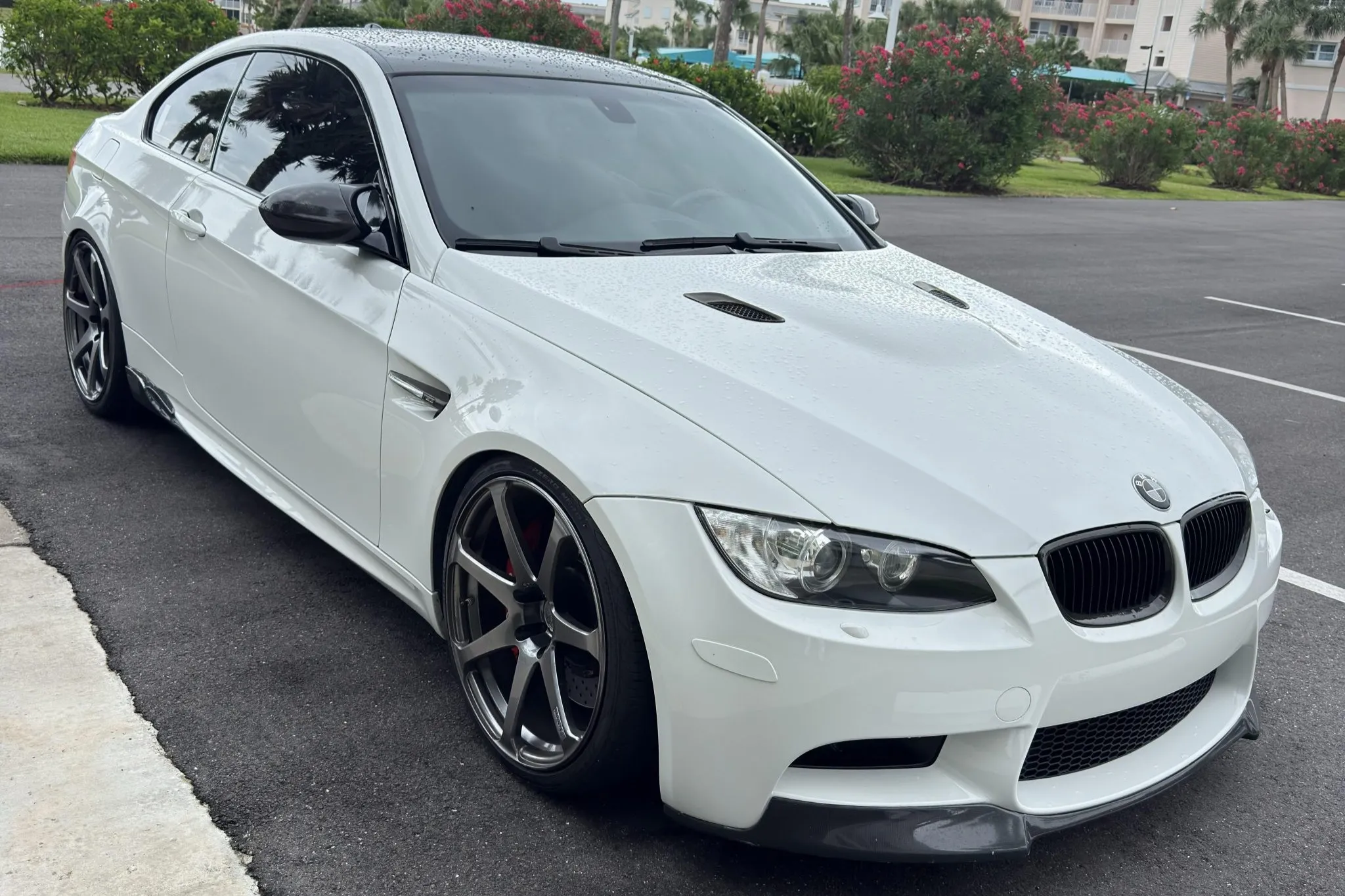 Ex–Tony Kanaan 2008 BMW M3 Coupe 6-Speed