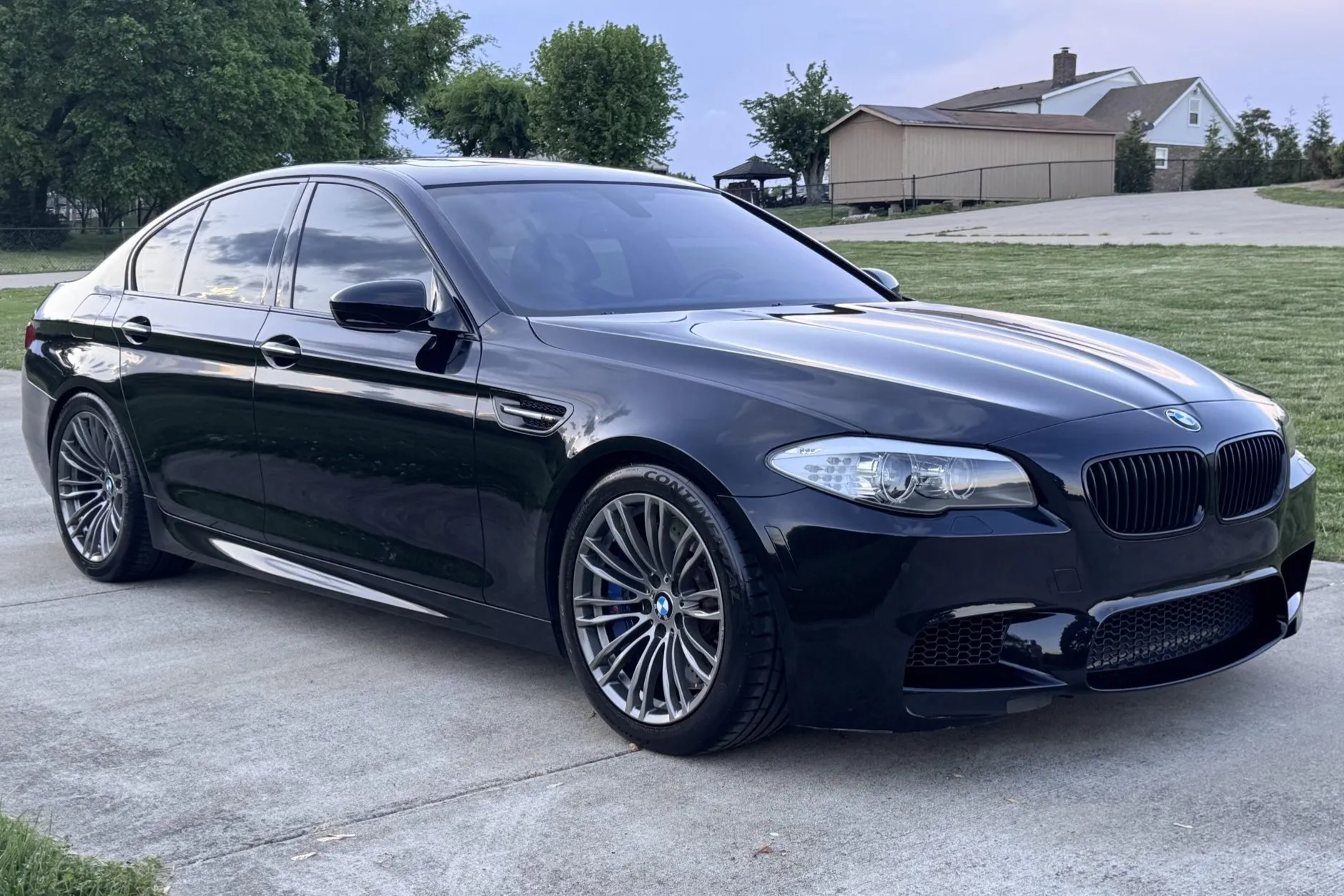 2013 BMW M5 6-Speed