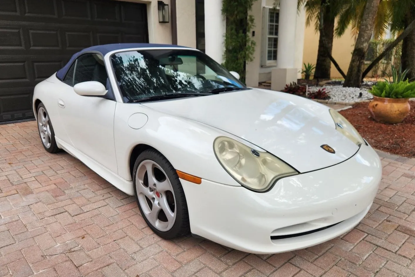 2004 Porsche 911 Carrera Cabriolet