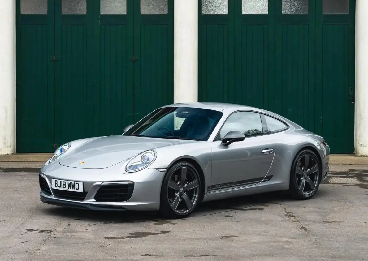9k-Mile 2018 Porsche 911 Carrera T 7-Speed