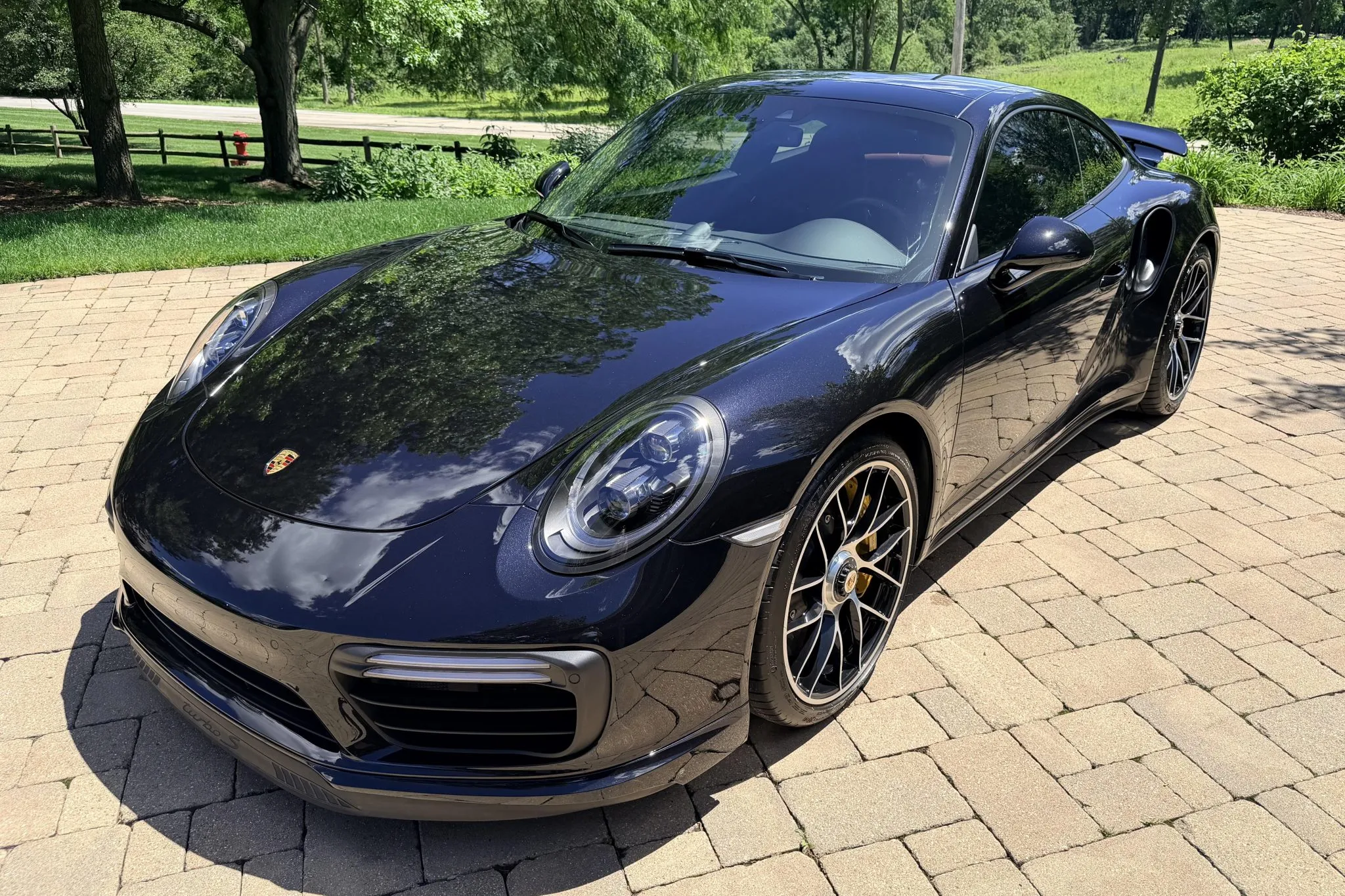 4,400-Mile 2019 Porsche 911 Turbo S Coupe