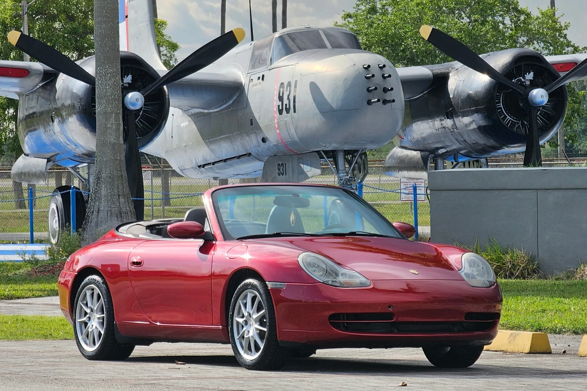 2001 Porsche 911 Carrera Cabriolet 6-Speed