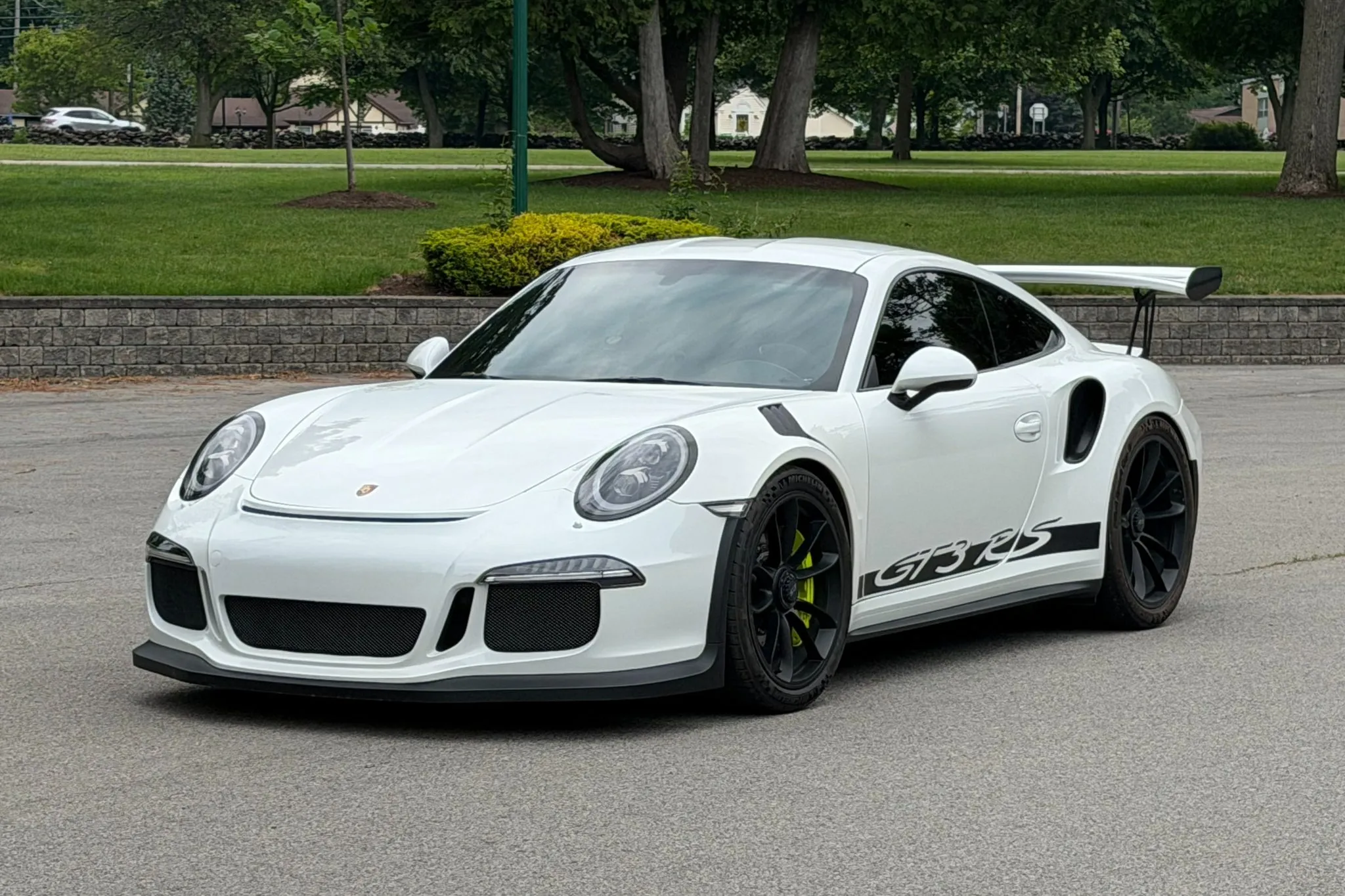 Oryx White Metallic 5k-Mile 2016 Porsche 911 GT3 RS
