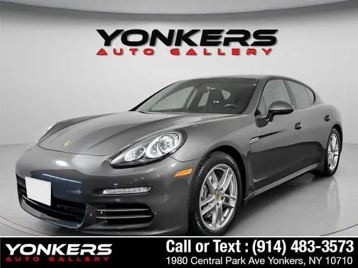 2016 Porsche Panamera 4 Edition