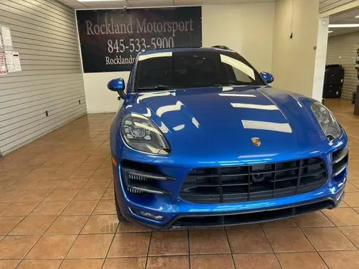 2017 Porsche Macan Macan Turbo