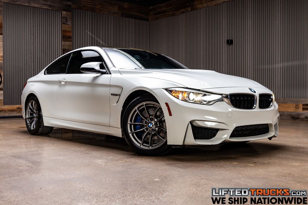 2017 BMW M4 Coupe RWD