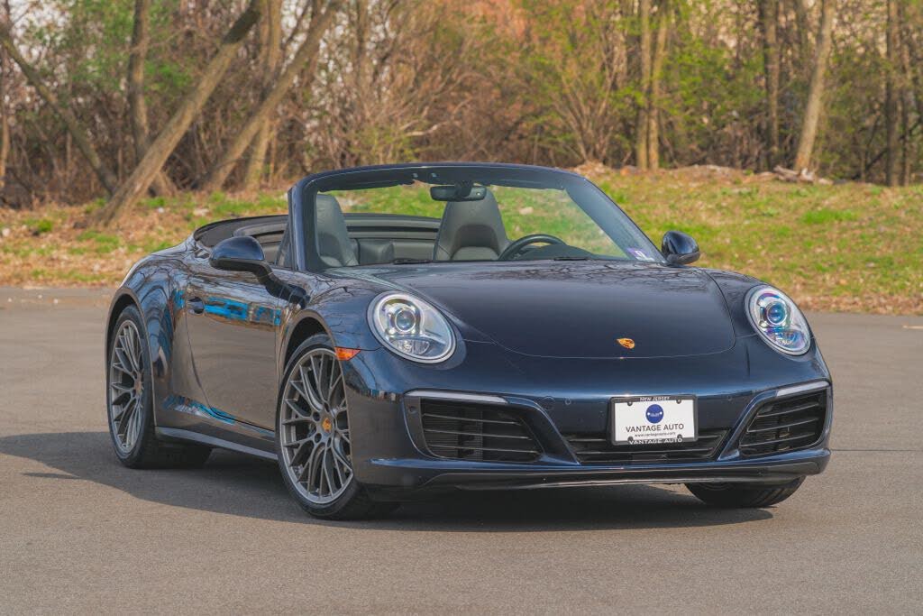 2017 Porsche 911 Carrera Cabriolet RWD
